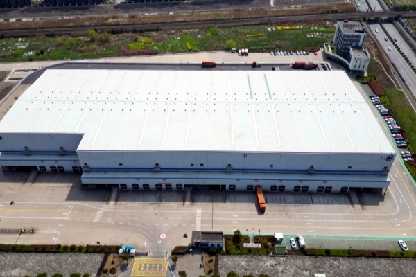 強(qiáng)大的倉儲(chǔ)物流支持